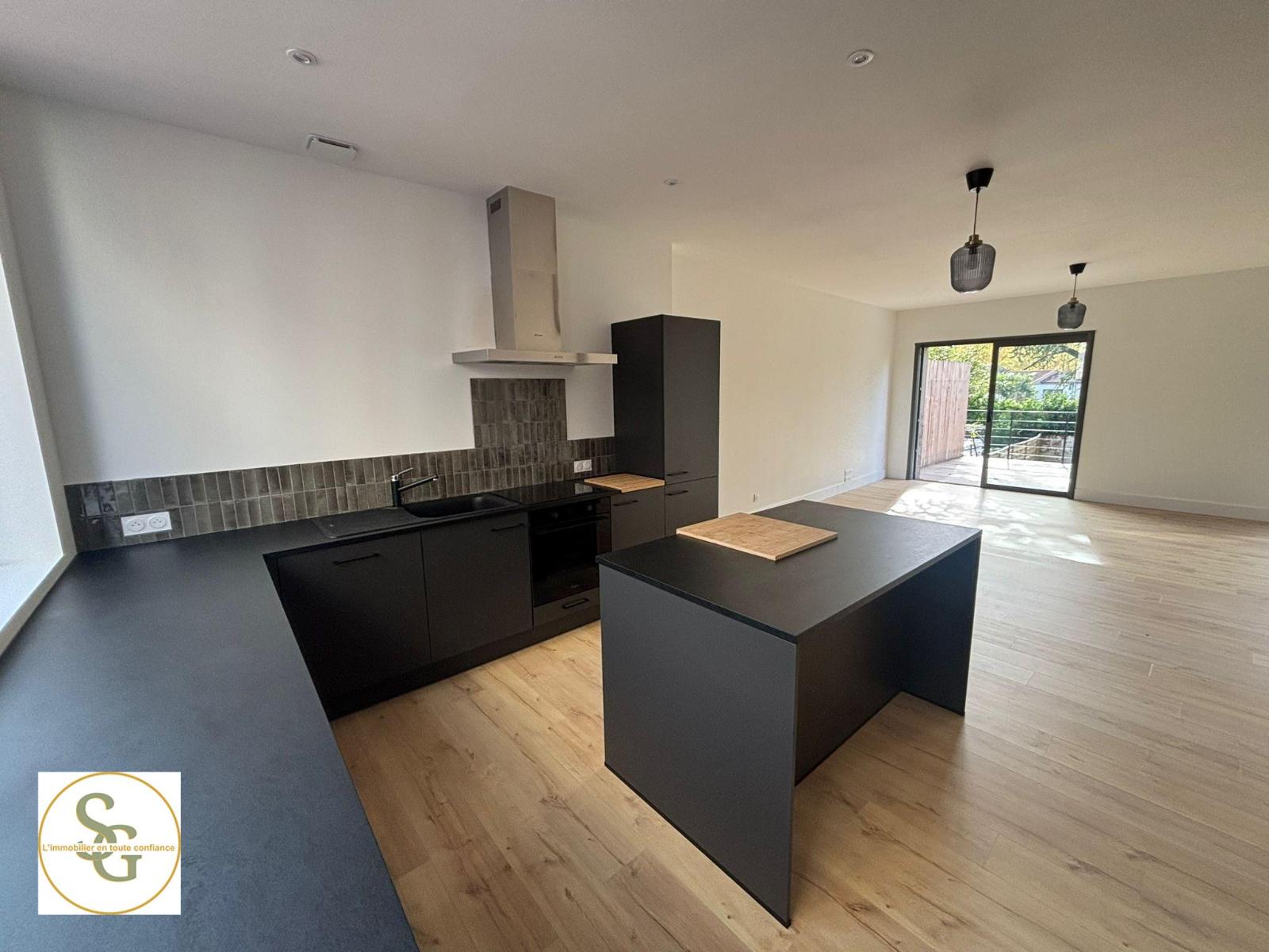 maison 5 pièces - CASTRES